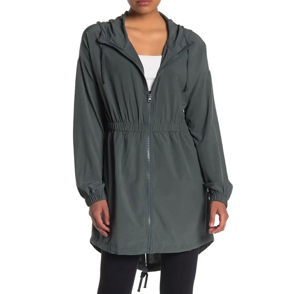 Zella Jackets & Coats Zella Aerobic Anorak Full Zip Light Athletic